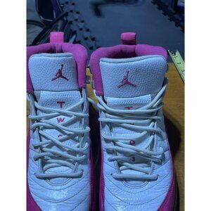 Nike Air Jordan 12 Vivid Dynamic Pink Valentines Day Size  7Y 510815 109